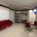 게스트하우스 Borgo Yporegia 4*