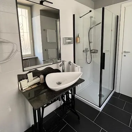 Borgo Yporegia Pensjonat Ivrea