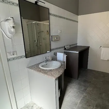 Pensjonat Borgo Yporegia Ivrea